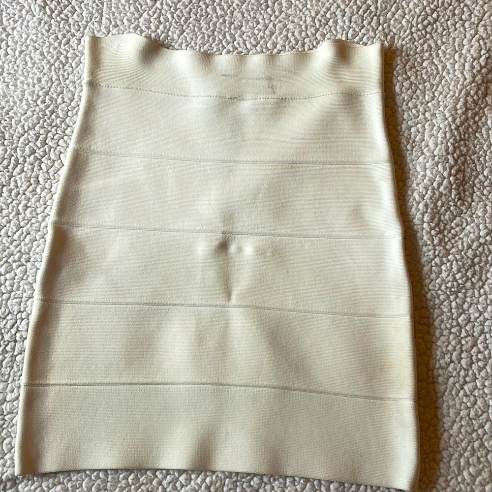 Bcbg mini skirt